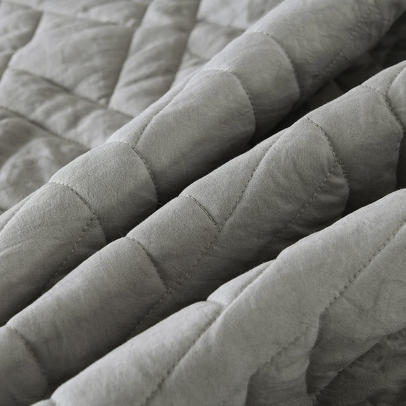 **SOLD**HORIMOTE HOME4 Quilt SET King Size Grey Classic Diamond Stitched Pattern - Picture 7 of 7